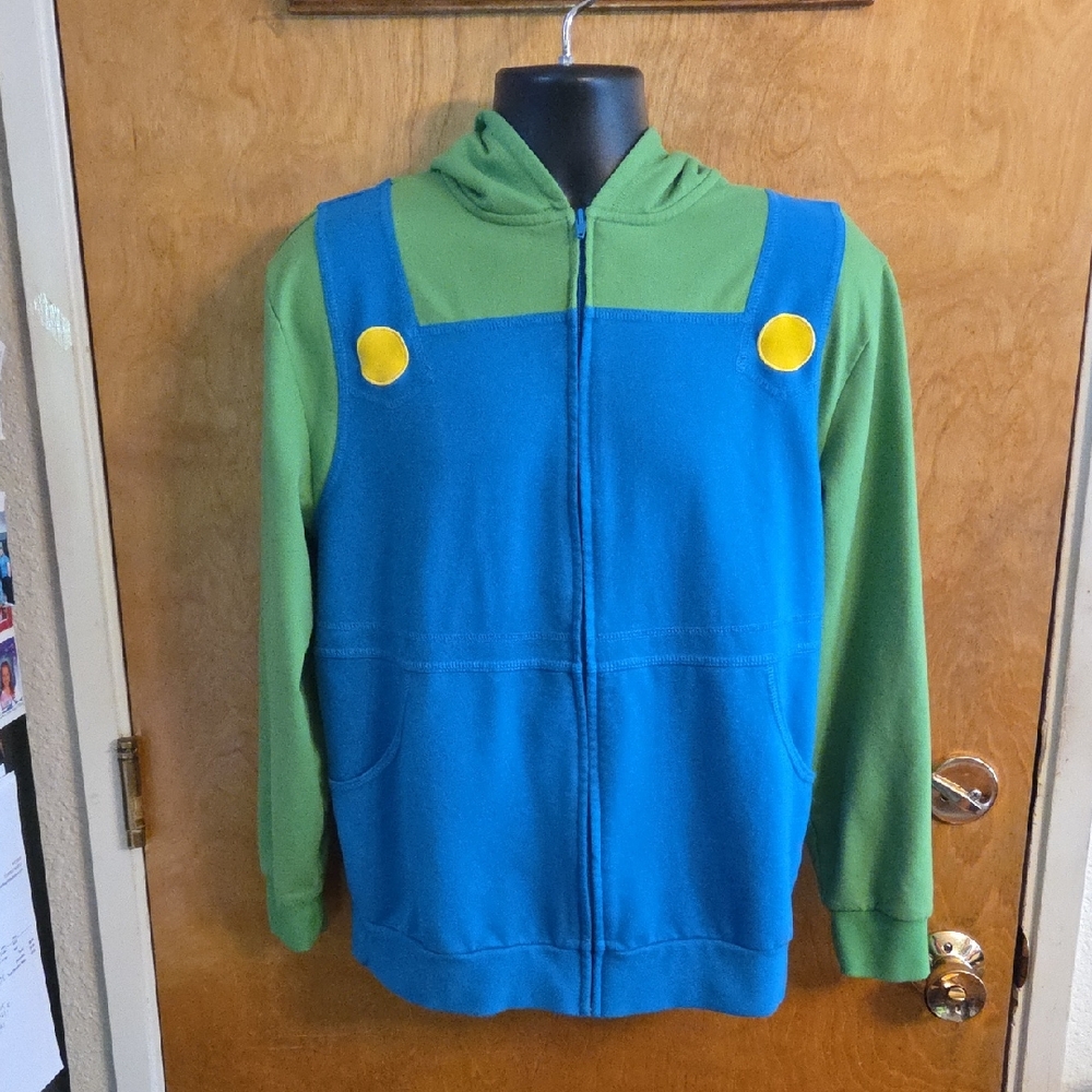 Universal Studios Super Nintendo World    Adult Luigi Zip Up Jacket Size Medium
